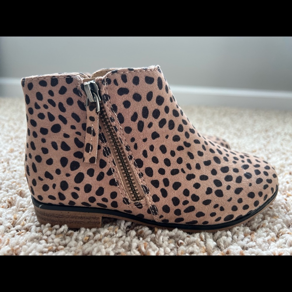 Cat & Jack booties boots size 13 girls brown & Black Animal Print NWOT